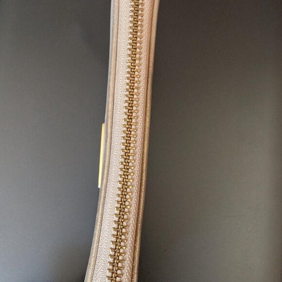 COACH POPPY CREAM GOLD SHIMMER LEATHER LONG WALLET - Picture 5 of 14